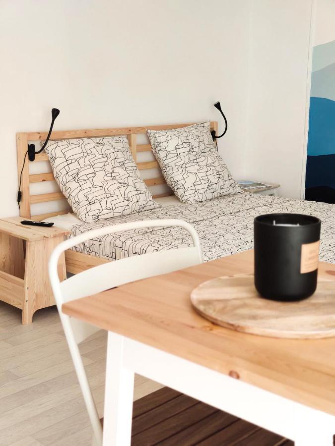 Grand Studio & Terrasse Privee Hyeres Exterior photo
